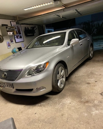 Lexus LS cena 48000 przebieg: 177100, rok produkcji 2009 z Janikowo małe 529